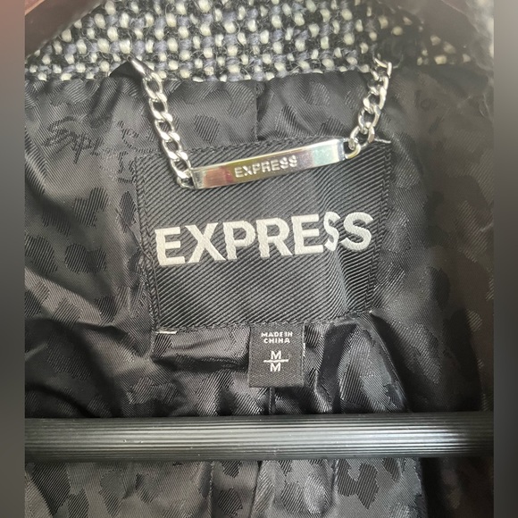 Express Coat - Picture 8 of 9
